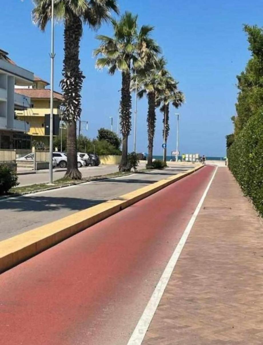 Appartamento La Perla Sul Mare Porto SantʼElpidio Esterno foto